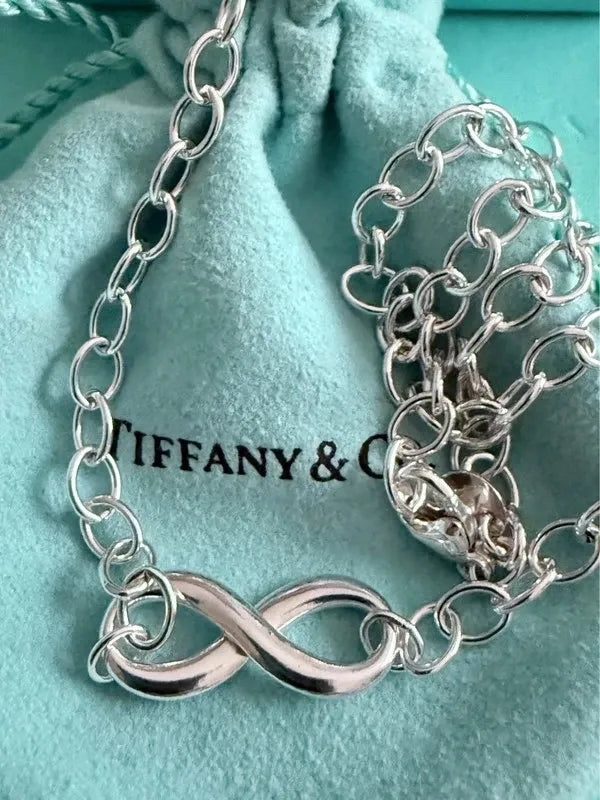 Tiffany & Co Sterling Silver Infinity Large Oval Link Necklace 17.5
